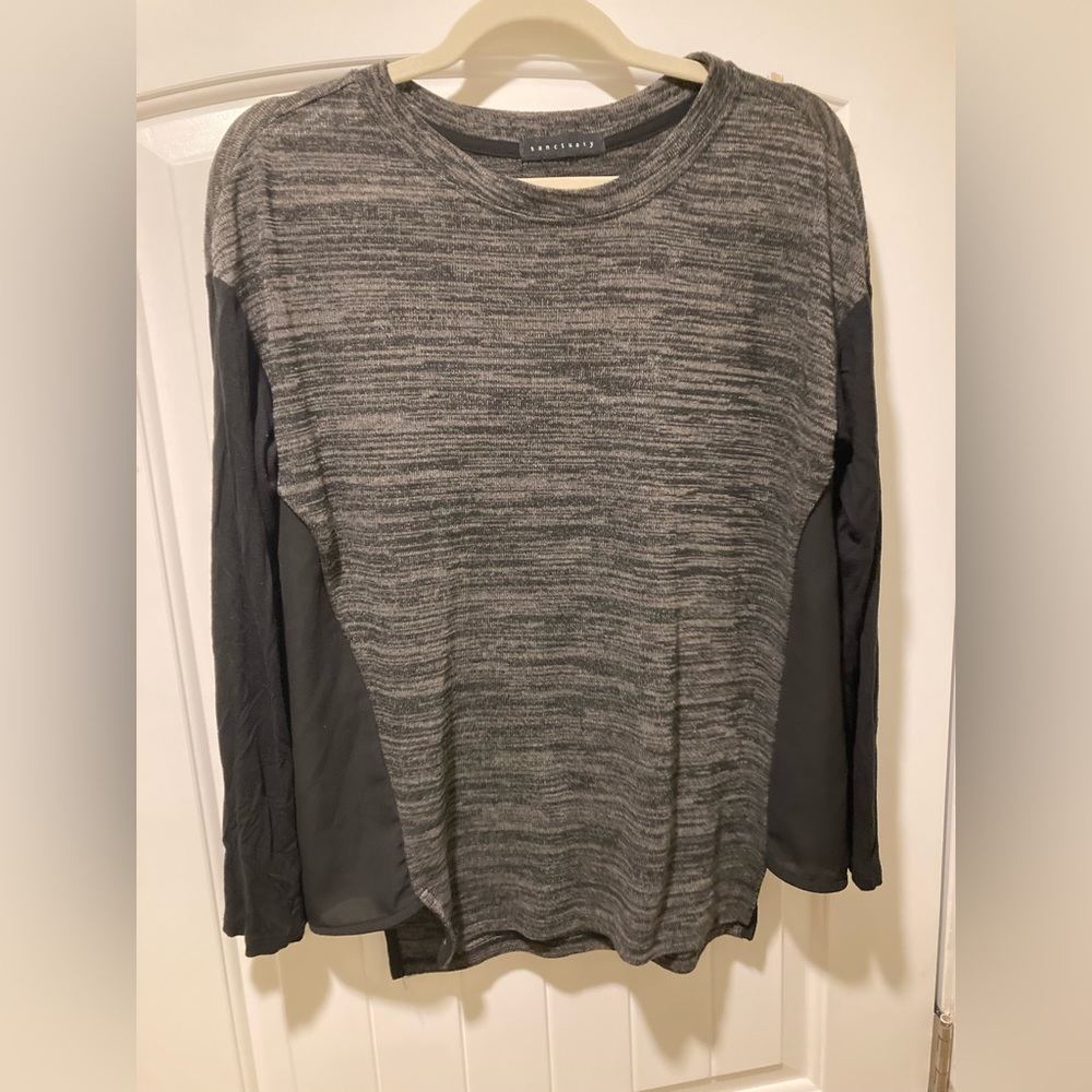 Sanctuary women’s top black and gray